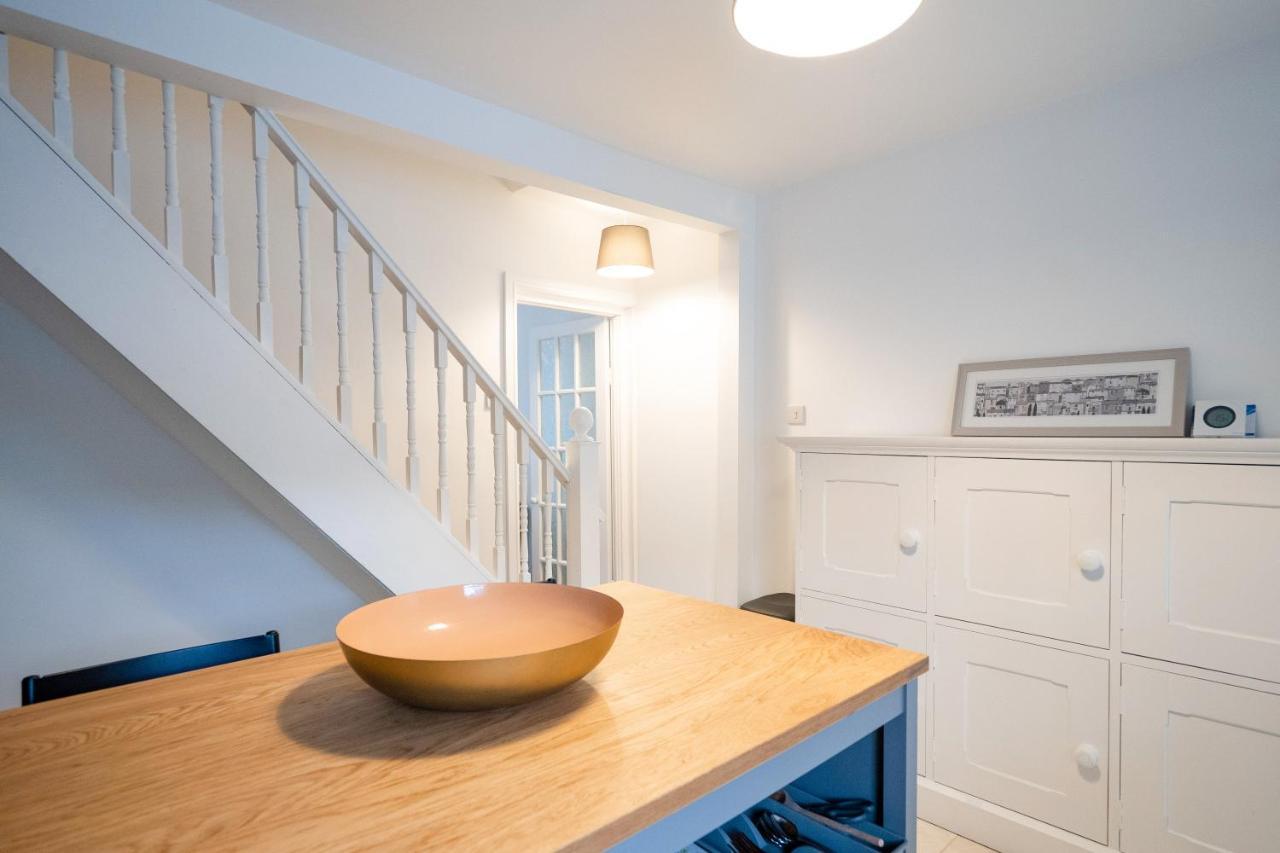 Stunning 2-Bedroom Home In City Centre With Wi-Fi! Royal Tunbridge Wells Esterno foto