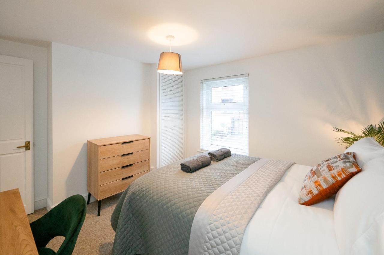Stunning 2-Bedroom Home In City Centre With Wi-Fi! Royal Tunbridge Wells Esterno foto