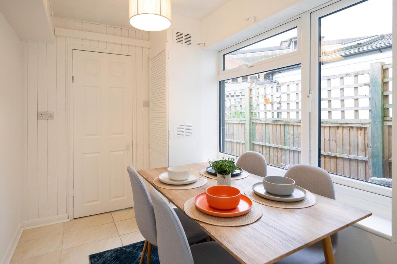 Stunning 2-Bedroom Home In City Centre With Wi-Fi! Royal Tunbridge Wells Esterno foto